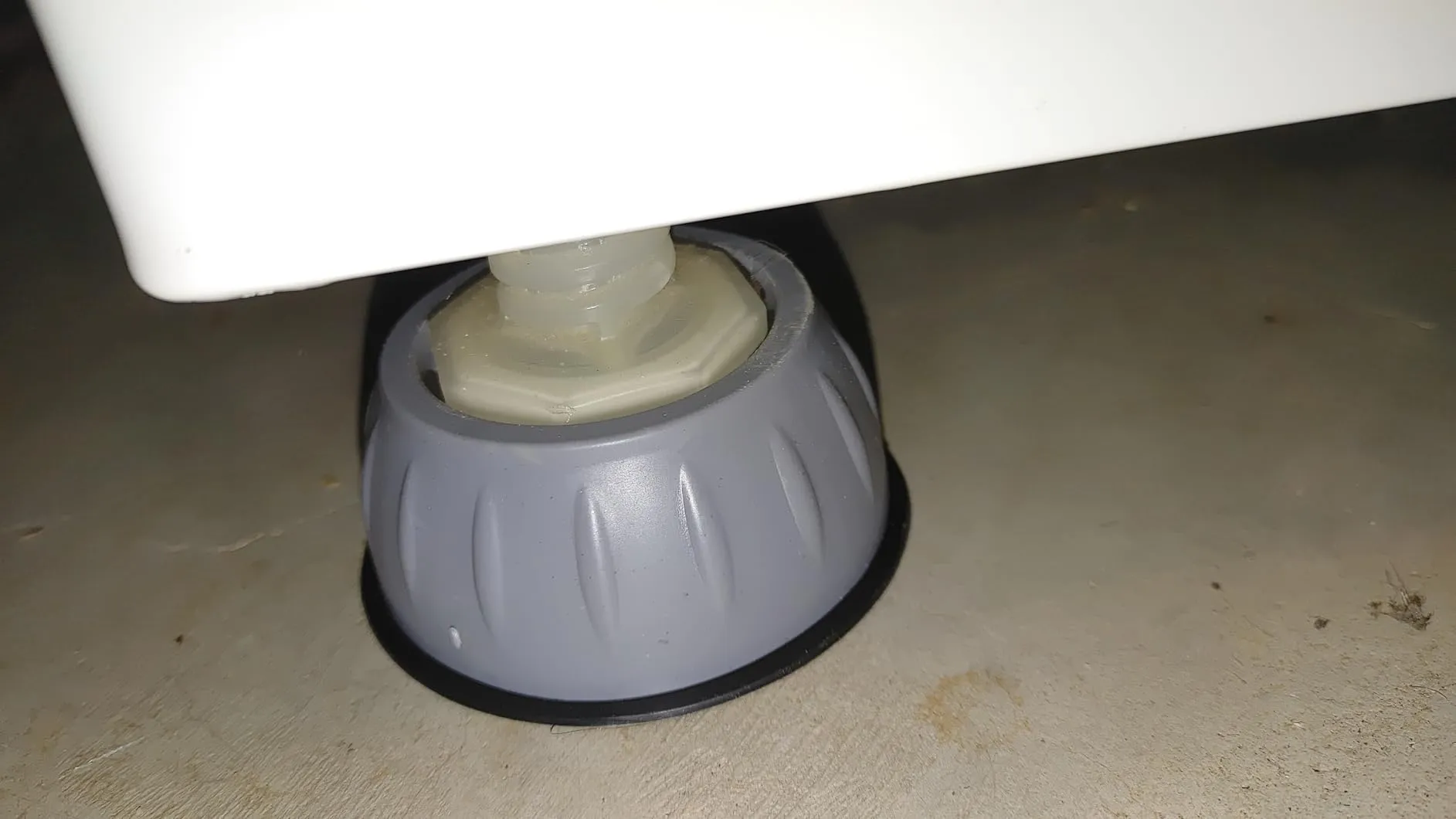 Hard plastic anti vibration feet